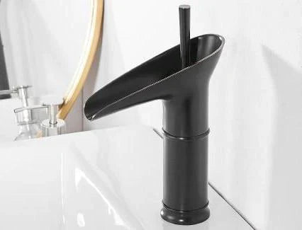 AquaLuxe - Wasserfall antike Wasserhahn Waschbeckenarmatur Messing Waschbeckenarmatur | 50% RABATT