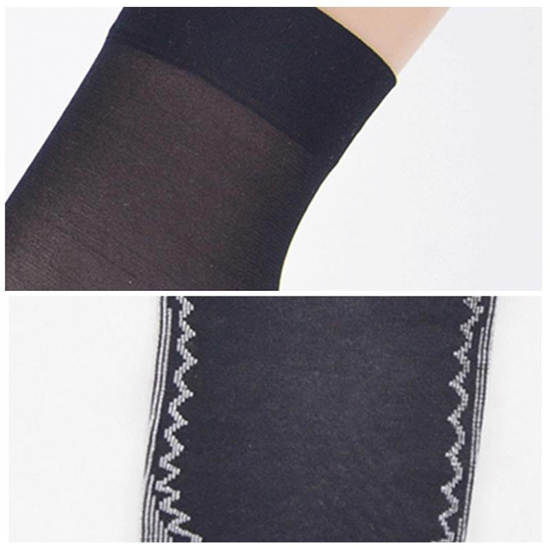 LuxusSneaker - Unsichtbare rutschfeste Socken aus Kristallsatin
