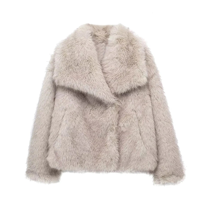 Aveline - Pelzjacke | Die vegane Pelzjacke für stilvolle Wärme