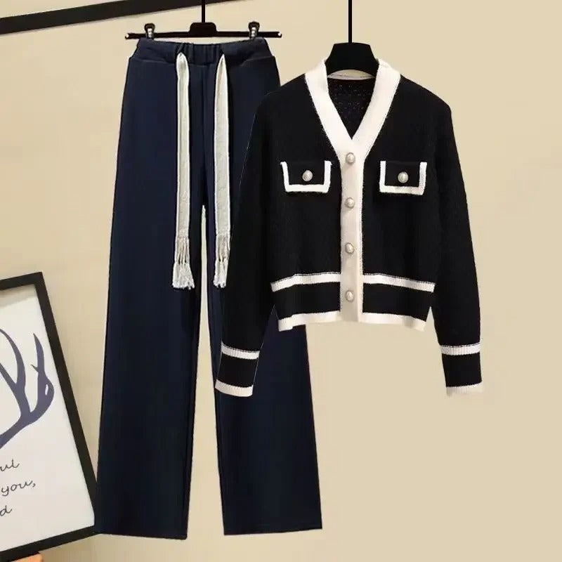 Jolie - Zweiteiliges Set bestehend aus einem gestrickten Pullover und weit geschnittenen Hosen