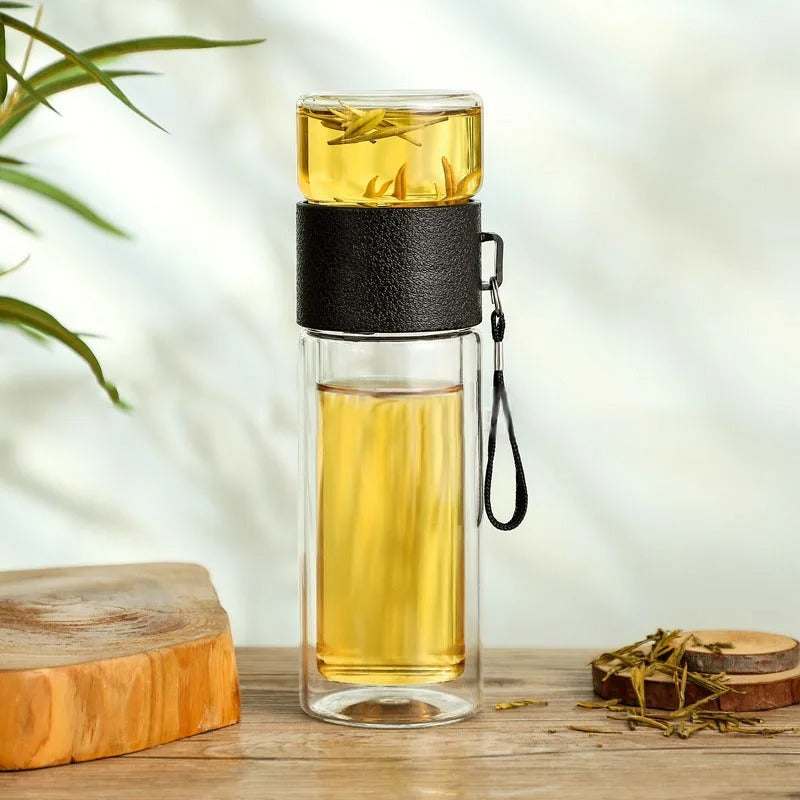 TeaFlex - Transparente tragbare heiße Thermoskanne | Inkl. Teefilter