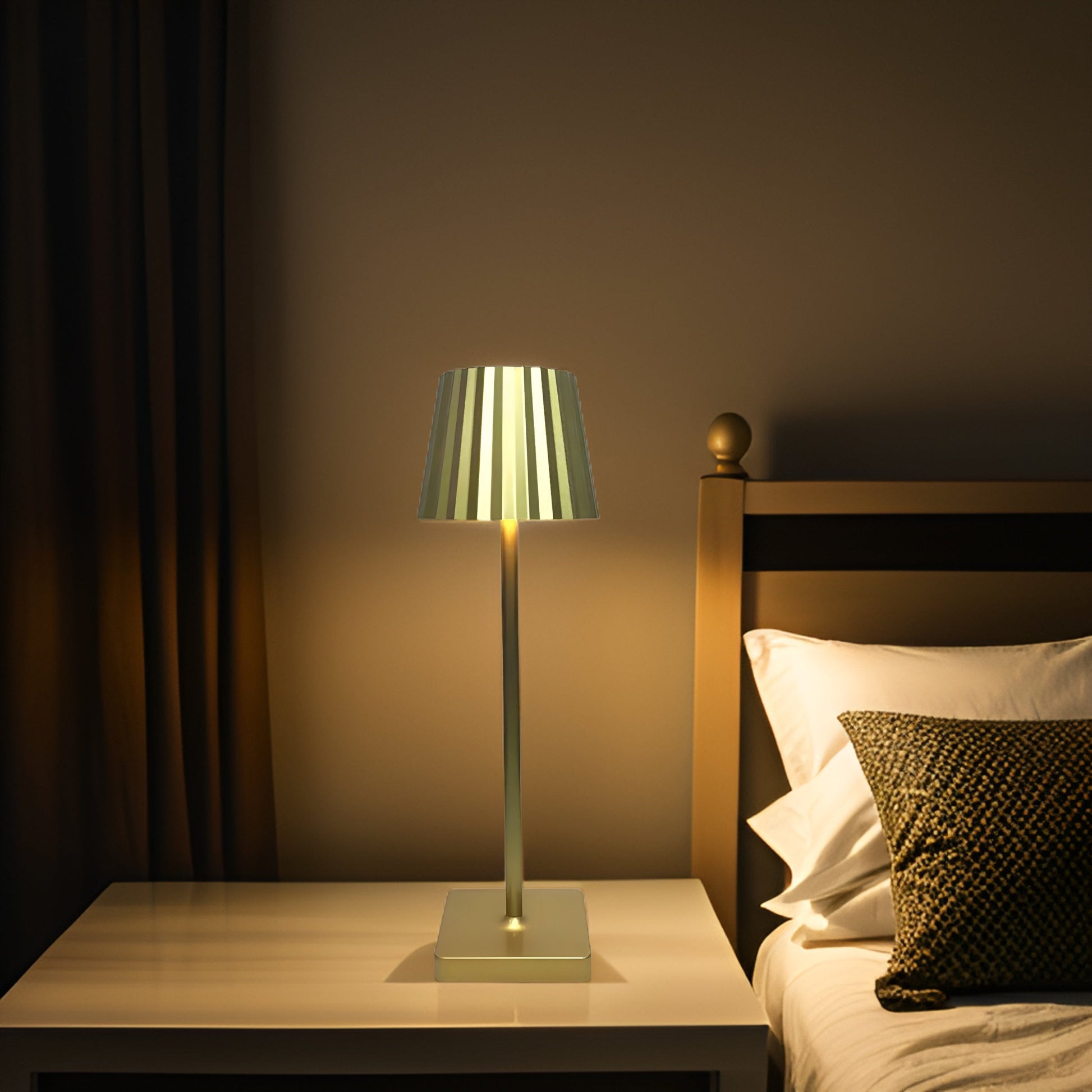 Variant image for Dimbare Touch Bordlampe – Vandtæt, Genopladelig med Berøringskontrol og Aluminiumlegering, 10x37,5 cm-2